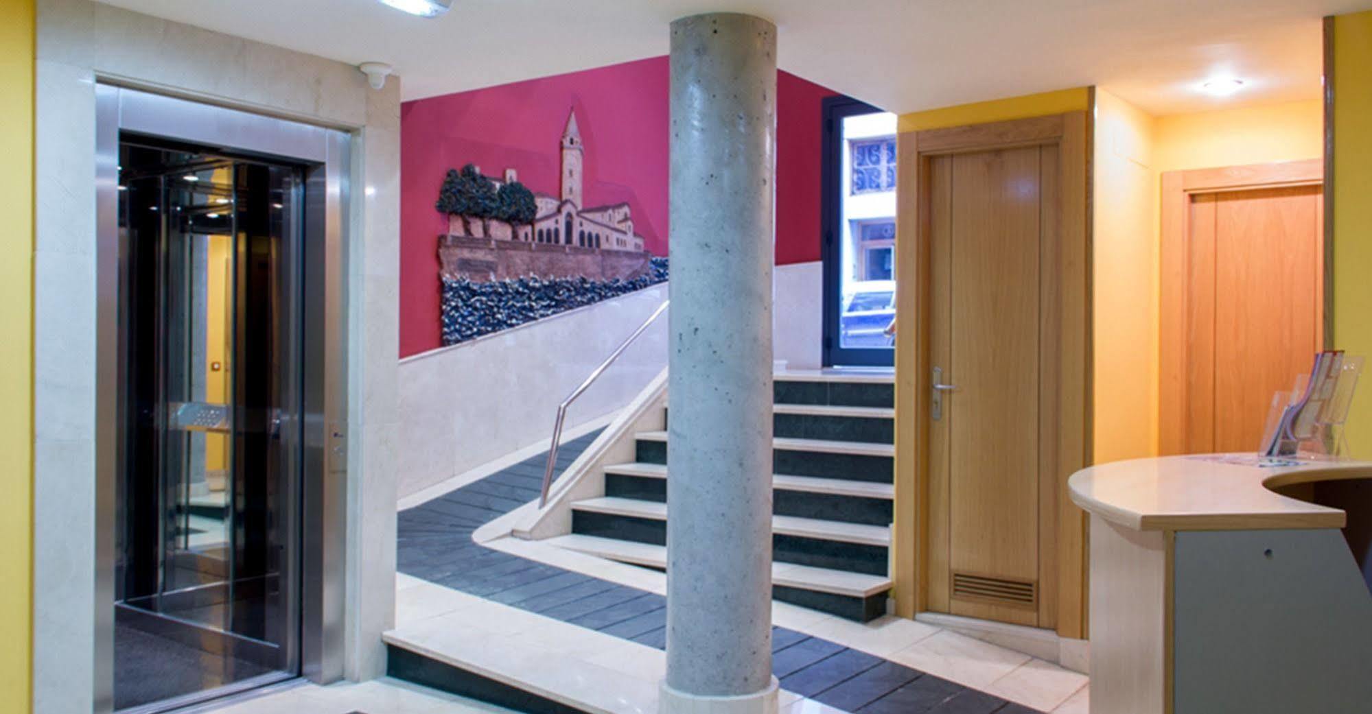 Apartamentos Cean Bermudez Gijón Dış mekan fotoğraf